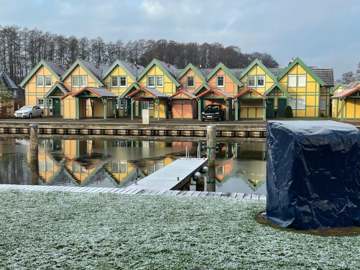 Ferienhaus Mit Bootssteg Am See In Rheinsberg Εξωτερικό φωτογραφία