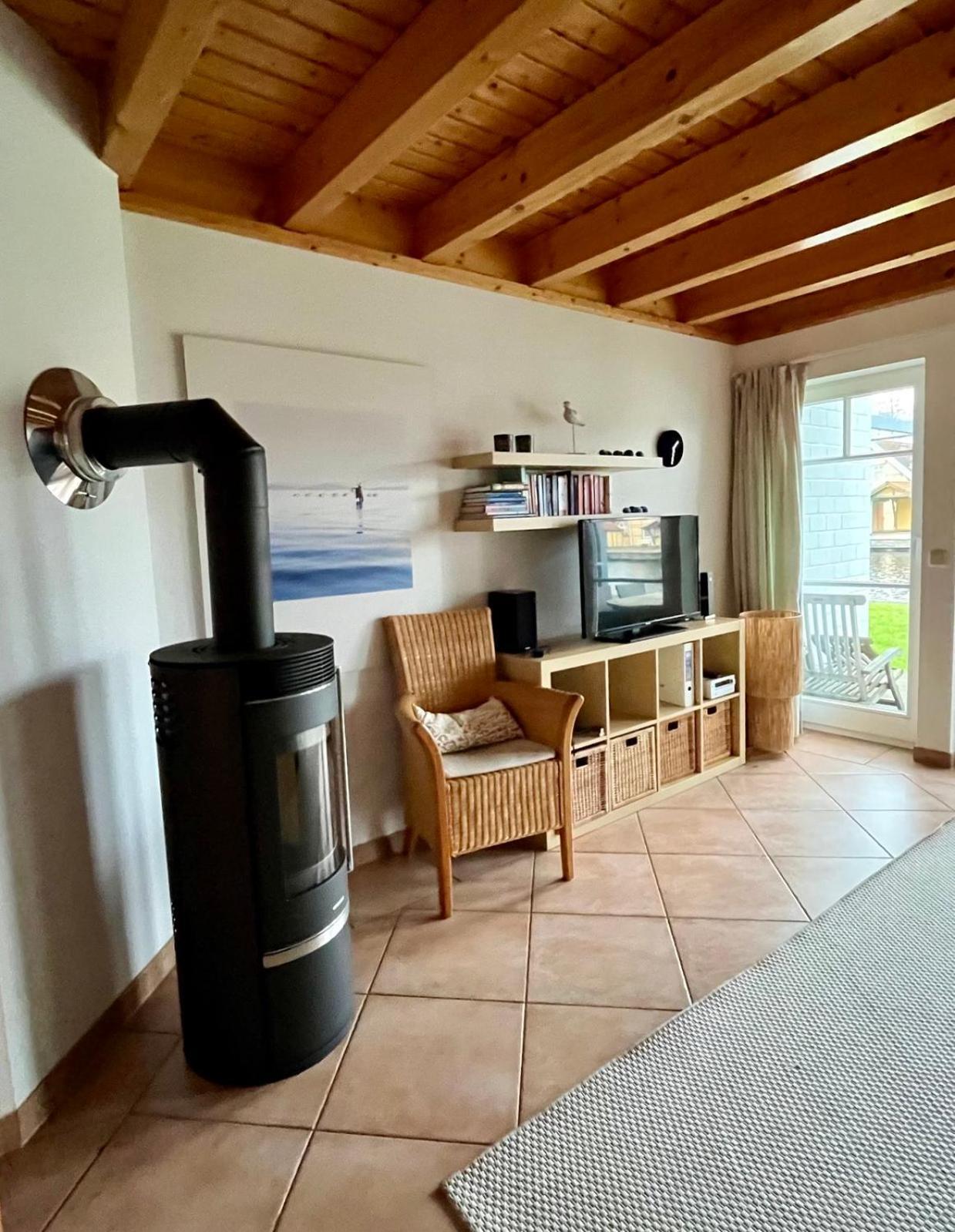 Ferienhaus Mit Bootssteg Am See In Rheinsberg Εξωτερικό φωτογραφία